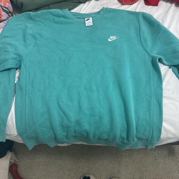 nike hoodie - Picture 4 of 4